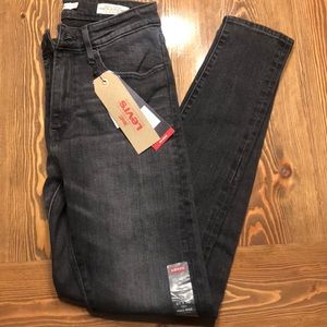 NWT Levi’s 721 High Rise Skinny